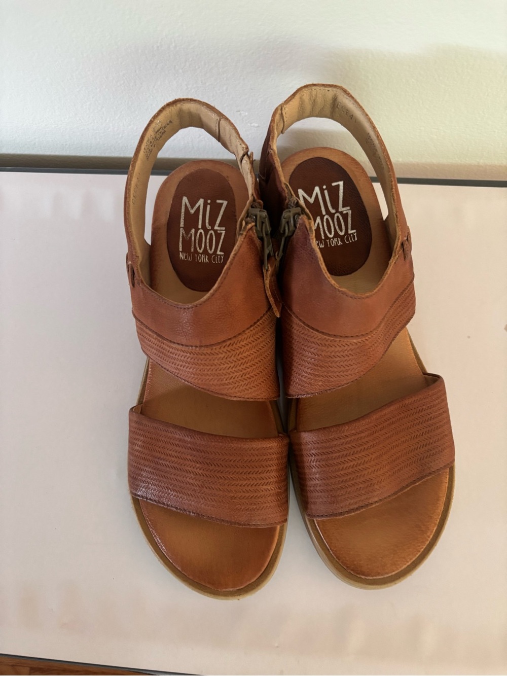 Miz Mooz NY city sandals - Picture 11 of 13